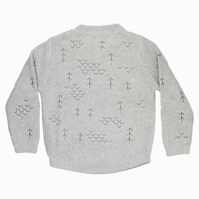 Wild Island Apparel | Windswept Pullover | Mist grey | For children who won’t let that windy chill shorten their adventures. Pull on this soft and cozy 100% cotton knitted jumper and explore a little longer. #wildislandapparel #genderneutralkidsclothes
